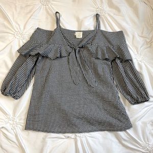 Off shoulder ruffled top L